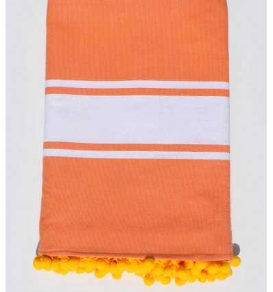 Fouta orange avec pompons