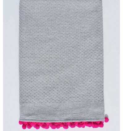 Fouta gris en nid d'abeille unie avec pompons rose