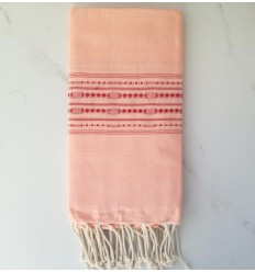 Fouta thalasso rose avec motifs rouge 