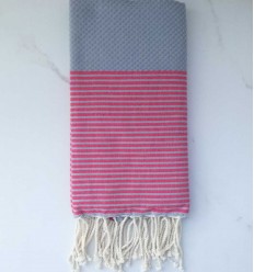FOUTA NID D'ABEILLE gris souris rayée rose framboise 