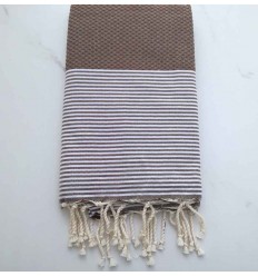 Marron taupe rayée blanc 