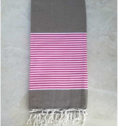 Jeté beigeasse avec rayures rose 