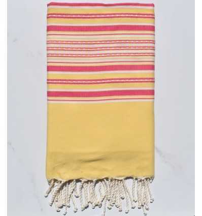 Fouta arabesque jaune avec rayures rose