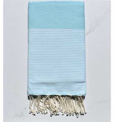 Fouta nid d'abeille bleu eau clair avec rayures