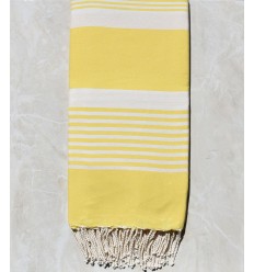 Jeté jaune or avec rayures 