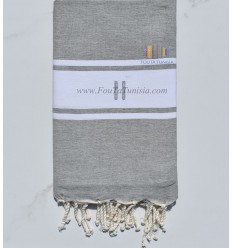 Fouta gris avec broderie 