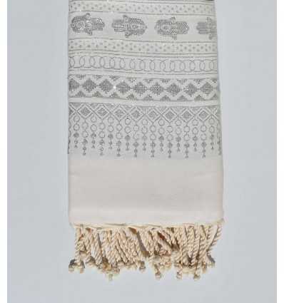 Fouta khomsa blanche au fil lurex argenté