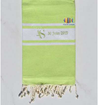 Fouta plate vert clair personnalisée pour un mariage