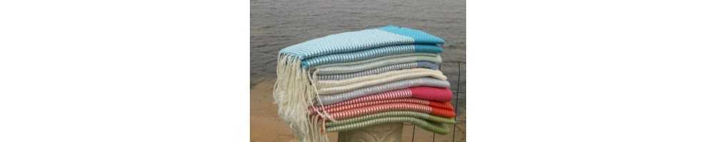 Fouta Lurex très chics fil argenté doré